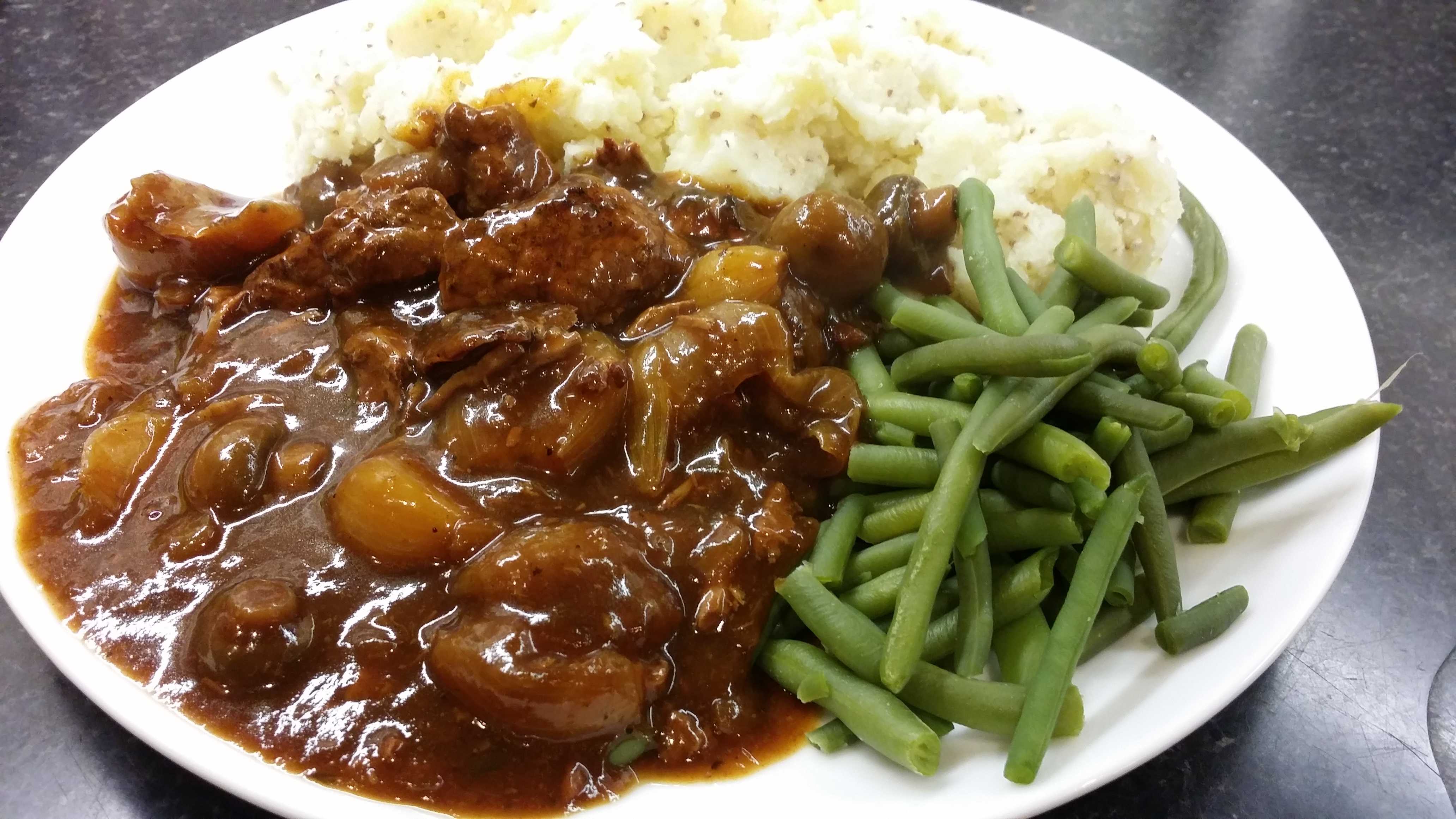 Rich Beef Stew in Red Wine