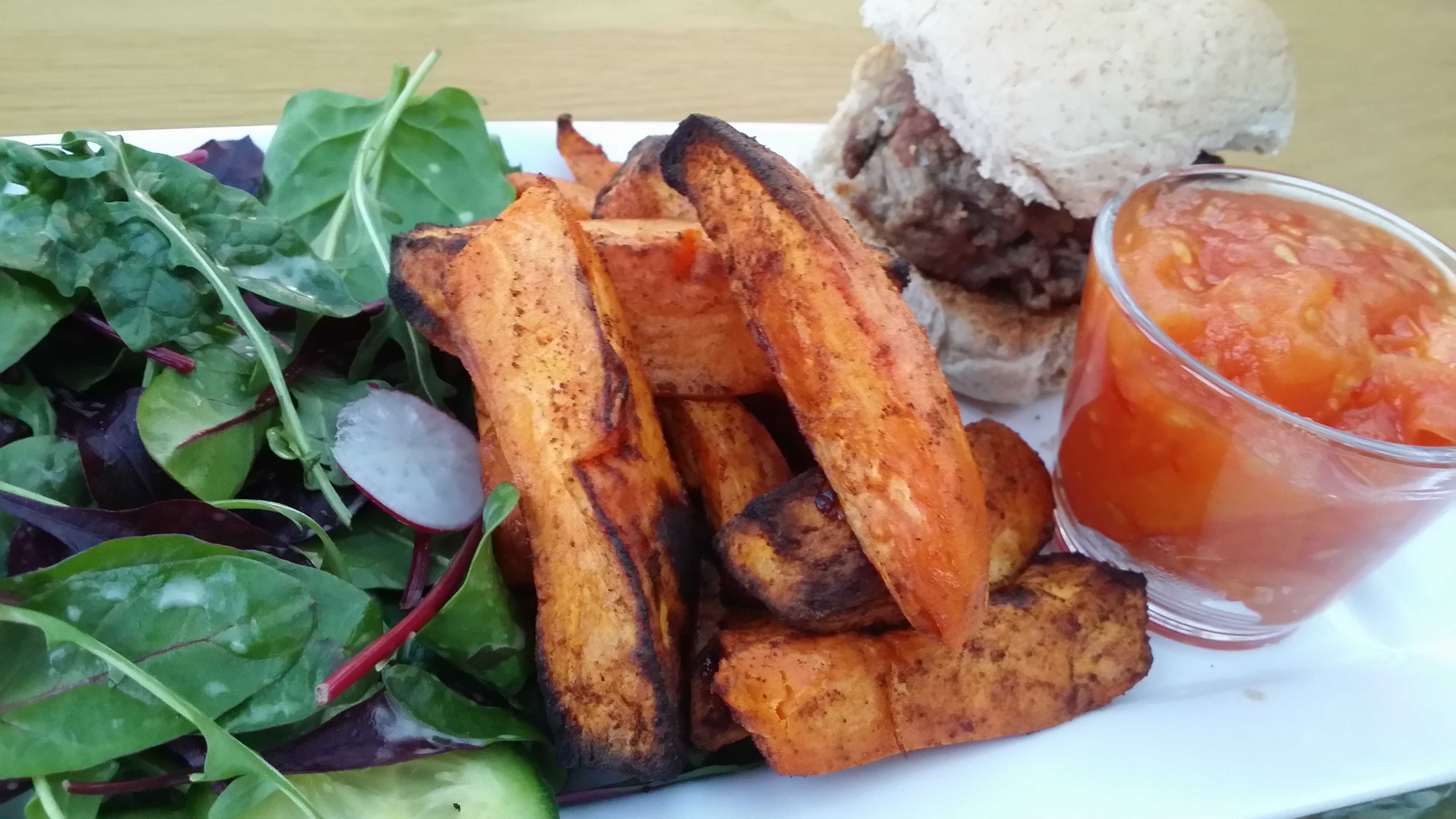 Burger & Sweet Potato Chips